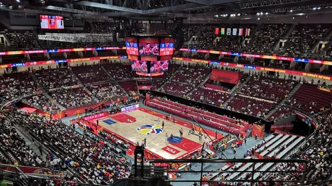 “曼城0-0战平南安普顿，斯特林疑似绝杀被判越位进球无效”