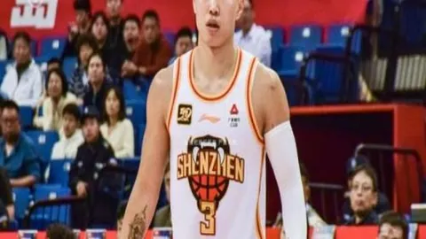 徐杰解析“搓澡式”防守：矮个优势靠积极压迫截球